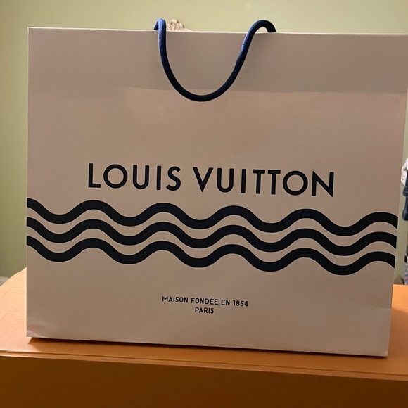 Authentic 13 1/4” x 15 3/4” Louis Vuitton Shopping Bag - Picture 3 of 9